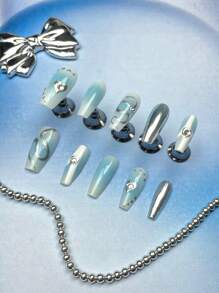 10 Peças de Unhas Postiças de Cobertura Total Prensadas à Mão, Blush em Pó Azul, Linhas Irregulares, Adorno de Amor, Adequado para Meninas e Mulheres, com 1 Almofada de Gel e 1 Lixa de Unha