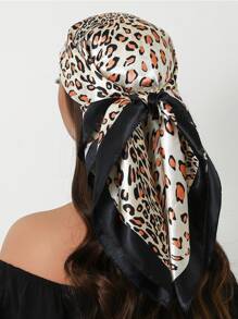 1 peça de cachecol moderno para todas as estações, cachecol quadrado estampado para mulheres, bandana feminina para uso diário, novo lenço de cabeça com proteção solar