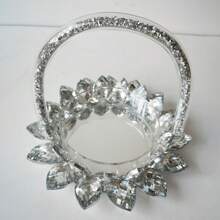 Neuer Stil zarter Kristall Blumenkorb Ornament, Handgehaltener Blumenkorb für Mädchen, Heimdekoration für Wohnzimmer, Schlafzimmer, Esszimmertisch, Dekoration für Frauen, Geschenk für Feiertage, geeignet für verschiedene Dekorszenarien