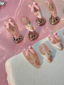 10 Peças de Arte de Unhas Francesa Clássica, Feitas à Mão, com Formato de Amêndoa, Conjunto de Unhas Postiças de Cobertura Total com Flores 3D Brancas de Verão, Flores Decorativas 3D Elegantes e Laços, Conjunto de Arte de Unhas Acrílicas de Cobertura Total Estilo Europeu Doce, Adequado para Mulheres e Meninas, Acompanha 1 Mini Lixa de Unha e 1 Etiqueta Adesiva.