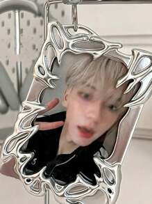 1 Stück, Silber, Harz, Metall-Stil, modelliert, Fotokartenhalter, Pop, Album, Fotoschutzkartenhalter, geeignet für 6,5*9,5cm/2,56*3,74 Zoll Foto, Schulanfang, Straykids, Skz, Straykids Kpop