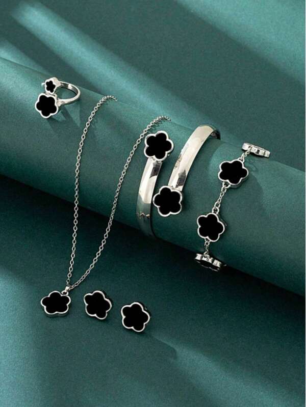 1 Set Girl Jewelry Including 1pc Simple & Classic Four-Leaf Clover Pendant Necklace, 1pc Bracelet, 1 Pair Earrings, Gift For Back To School Season Birthday