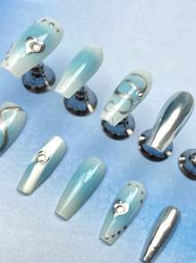 10 Peças de Unhas Postiças de Cobertura Total Prensadas à Mão, Blush em Pó Azul, Linhas Irregulares, Adorno de Amor, Adequado para Meninas e Mulheres, com 1 Almofada de Gel e 1 Lixa de Unha