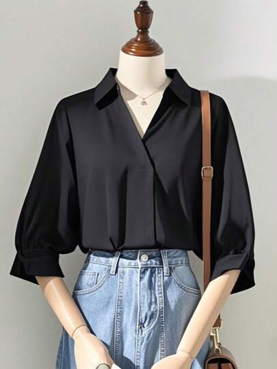 Camisa de cuello en V con diseño de botón simple en la espalda, de estilo elegante y apropiada para el ocio, el trabajo y el transporte, adecuada para primavera y verano.