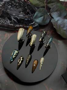 10 Unhas Postiças Finas de Salto Alto Estilo Coreano Dourado com Decoração 3D, Cromo Marrom Verde Y2K de Cobertura Total, Conjunto para Expressar seu Amor, Estilo Europeu Punk, Menina Legal de Olhos de Gato Castanhos, Estilo Boêmio de Princesa, Decoração de Conjunto de Remendos de Cobertura Total para Festival de Música Nórdico, Adequado para Meninos e Meninas, Acompanha 1 Lixa de Unha Miniatura e 1 Etiqueta Adesiva Dupla Face.