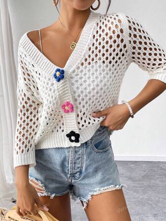 Cardigan elegante da donna in maglia traforata tinta unita, cardigan casual versatile con bottoni, con piccoli fiori, scollo a V e maniche 3/4