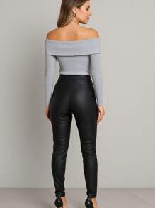 Calça de Couro Skinny Elegante e moderna