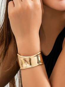 时尚百搭的女孩生日礼物，高端感觉，派对和日常穿着，极简主义奢华小众礼物，嘻哈风格简约光滑不对称手链，女式金属几何 V 形手镯 - 銀色 - 查看 7