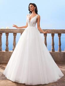 Elasola HEARBOBO 夏季深V领白色蕾丝贴花订婚优雅A字教堂婚礼礼服新娘优雅 - 白色 - 查看 2