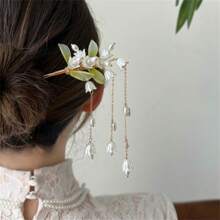 1 Peça Grampo de Cabelo de Alta Qualidade com Flor de Lírio e Borboleta com Borla, Clipe de Cabelo Elegante de Estilo Vintage, Acessório de Cabelo para Penteado Coque no Verão, Prendedor de Cabelo, Formador de Coque, Peça de Cabelo, Grampos de Penteado, Material Escolar