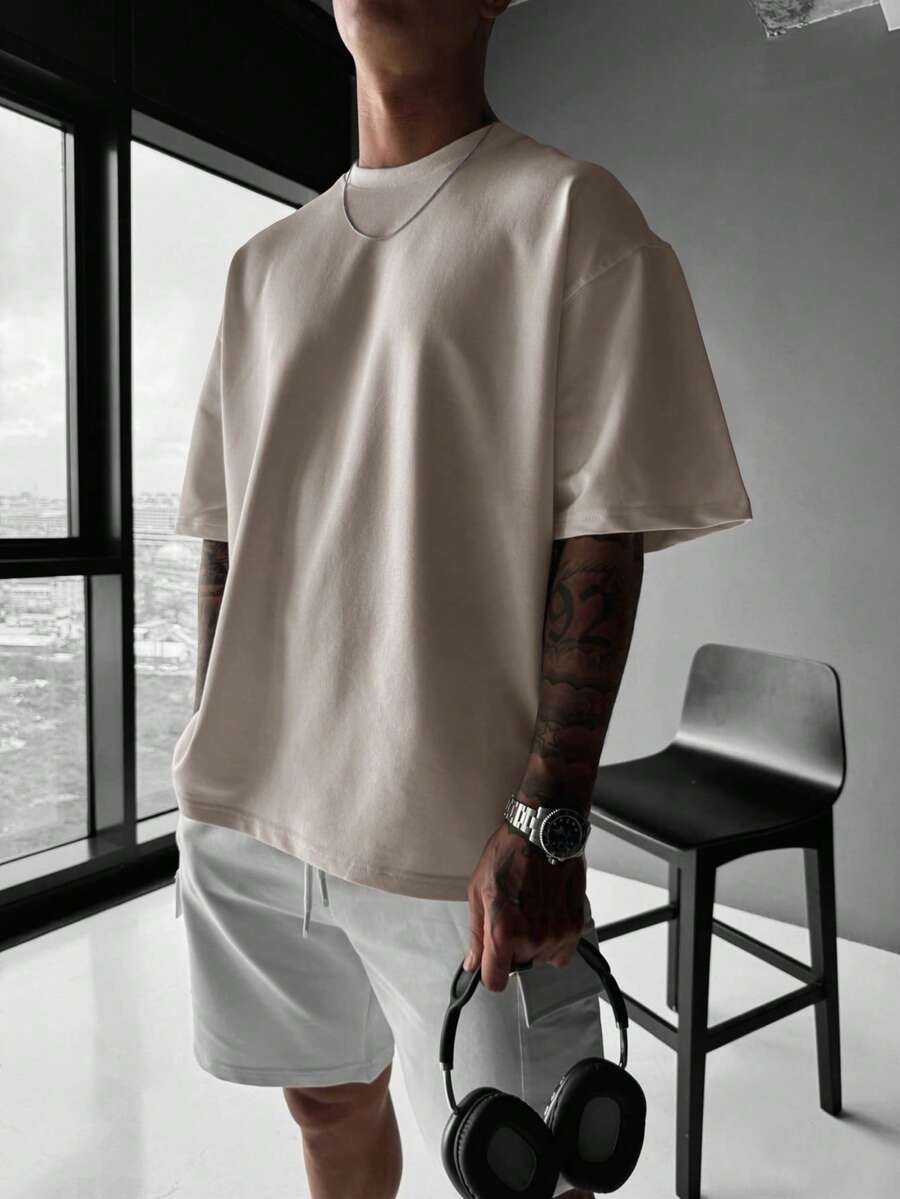 Men's Solid Color Round Neck Casual Short Sleeve T-Shirt For Commuting, Summer - 卡其色 - 查看 1