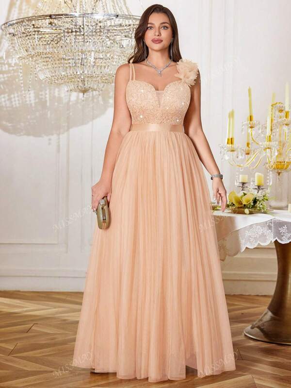 Vestido largo elegante de fiesta, graduación, cena o boda con cuello en V profundo, contrastes de encaje floral, lentejuelas, tirantes de espagueti, flores 3D, malla y corte alto en el bajo, para invitadas a eventos formales