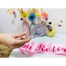 New  Retirement Party Drations Retired Tiara/Crown, Retired Sash For Women Retirement Gifts, Retirement Party Pli, Gifts, Favors (Pink) - 粉色 - 查看 2
