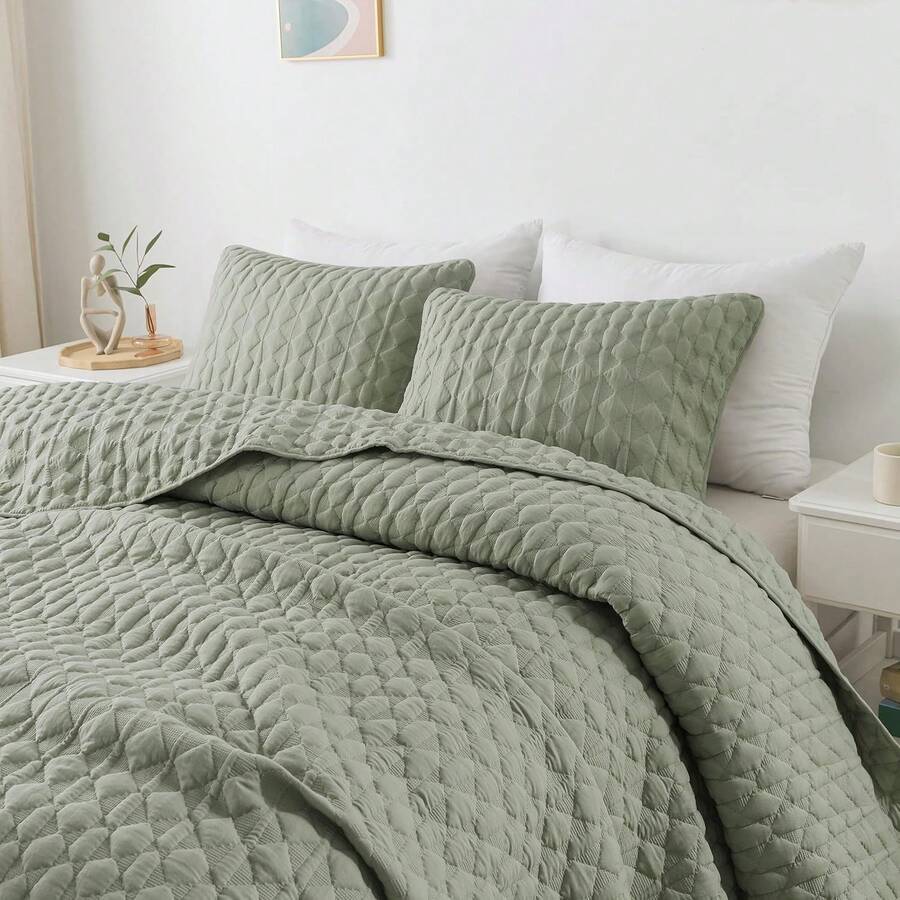 Dark Grey Quilt King Size Bedding Sets With Pillow Shams, Lightweight Soft Bedspread Coverlet, Quilted Blanket Thin Comforter Bed Cover, All Season Spring Summer, 3 Pieces, 104x90 Inches - 綠色 - 查看 1