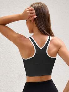 ATTRACO Women's White V Neck Ruched Sleeveless Sports Tank Top, Removable Padded Racerback Colorblock Workout Sports Bra Summer - 黑與白 - 查看 2