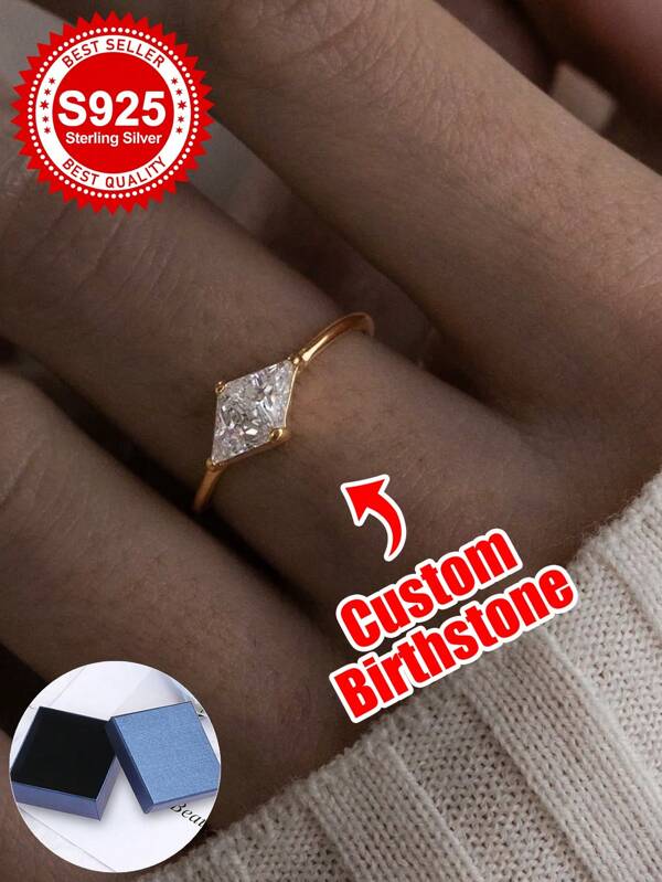 Anillos de plata de ley S925 con piedras preciosas triangulares personalizadas - una opción elegante para regalar a parejas, amigos o familiares. Adecuado para cumpleaños, aniversarios, San Valentín, Navidad o cualquier evento memorable. Estos anillos cuentan con gemas triangulares personalizables en un diseño elegante