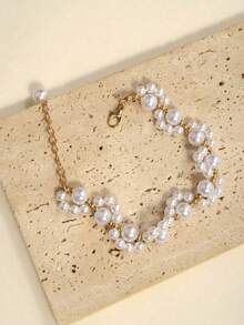 1件优雅女士简约仿珍珠猫爪手链，是新娘佩戴和情人节配饰的理想之选