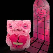 Spin Master Edición limitada del Día de San Valentín de la serie FUGG de muñeco realista y feo de 9 pulgadas con forma de corazón de monstruo divertido y feo, regalo de cumpleaños festivo, adecuado para adultos y coleccionistas - Monstruo del amor-problema Monstruo estrella-rojo - Ver 7