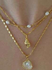 1 pièce Collier pendentif multicouche en coquillage de perles synthétiques, collier chaîne plate en métal de style bohème pour femmes, accessoire polyvalent pour les vacances à la plage