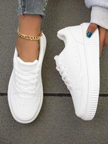 Tenis blancos para mujeres, nueva versión de primavera/verano/otoño, estilo coreano, transpirables, versátiles, calzado casual plano para estudiantes universitarias