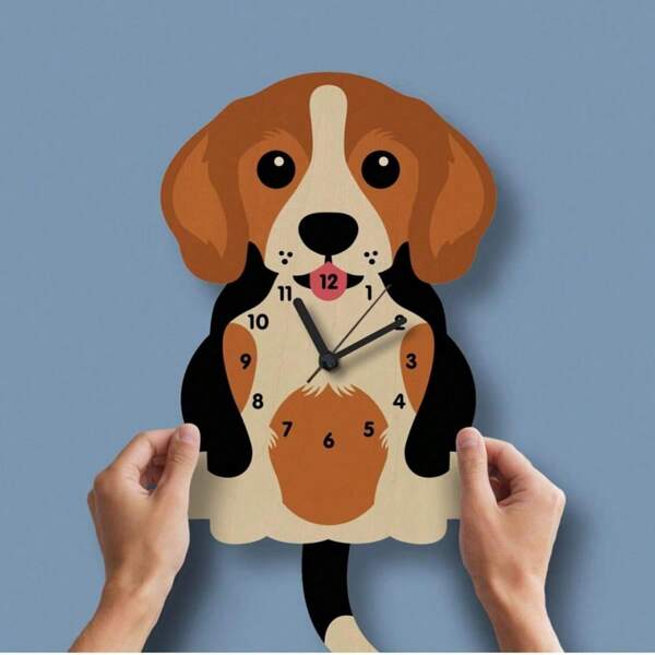 1 pièce Horloge murale décorative en bois avec queue de chien remuante, fonctionnant sur pile, pendule simple et mignon. Décoration idéale pour la chambre, le salon, la classe, le terrain de jeu, la ferme. Cadeau idéal pour la Saint-Valentin, la Fête des enfants, les anniversaires, les fêtes, la rentrée scolaire, le Ramadan, le Nouvel An