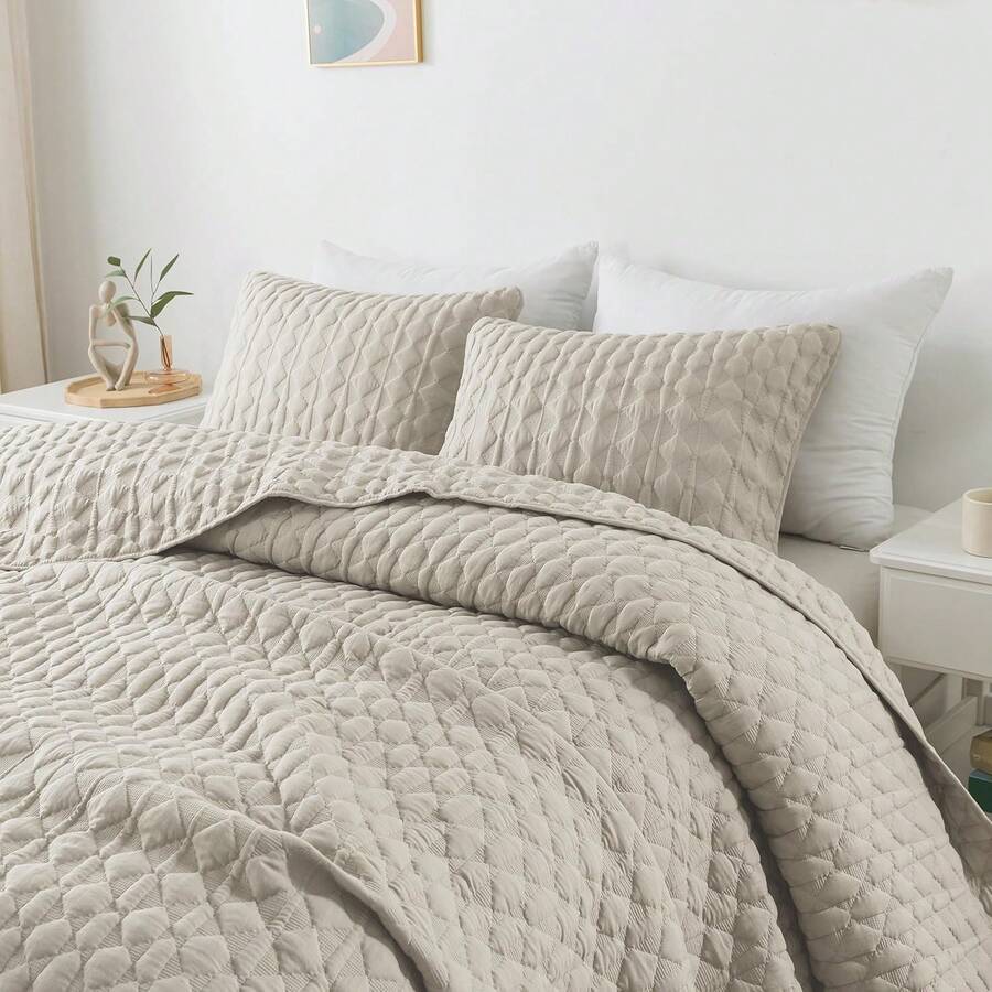 Dark Grey Quilt King Size Bedding Sets With Pillow Shams, Lightweight Soft Bedspread Coverlet, Quilted Blanket Thin Comforter Bed Cover, All Season Spring Summer, 3 Pieces, 104x90 Inches - 麥片 - 查看 1