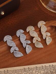 rakol 2 件优雅立方氧化锆不对称叶形耳钉，适合女士日常佩戴 - 款式4 - 查看 12