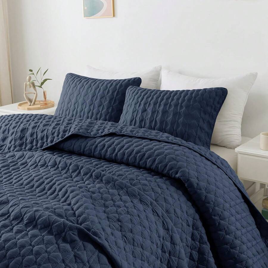 Dark Grey Quilt King Size Bedding Sets With Pillow Shams, Lightweight Soft Bedspread Coverlet, Quilted Blanket Thin Comforter Bed Cover, All Season Spring Summer, 3 Pieces, 104x90 Inches - 海軍 - 查看 1