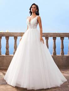 Elasola HEARBOBO 夏季深V领白色蕾丝贴花订婚优雅A字教堂婚礼礼服新娘优雅 - 白色 - 查看 6