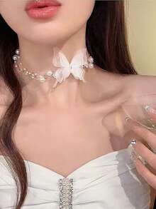 1件时尚优雅蝴蝶项链，多层仿珍珠水晶颈链，隐形蝴蝶项链，女士珠宝，适合日常佩戴，精致配饰，适合派对和度假 - 彩色 - 查看 1