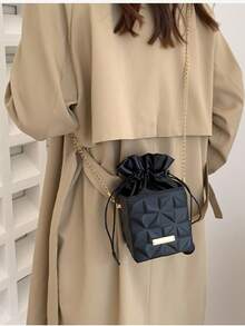 女士抽绳方形迷你链条斜挎包 - 黑色 - 查看 6