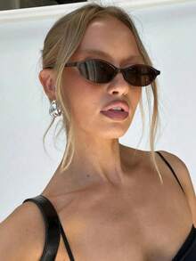 1副时尚小框椭圆形眼镜，个性化百搭复古女式眼镜，夏季旅行度假沙滩配饰，女士眼镜太阳镜，秋冬季女士服装商务休闲装，夏季沙滩度假、户外活动、旅行礼物