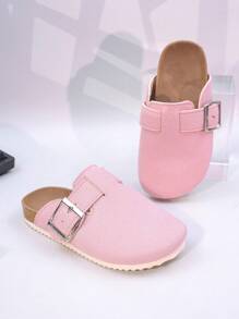Un paio di pantofole di moda unisex per bambini, di colore unito, traspiranti, leggere e versatili, adatte sia per l'interno che per l'esterno, spiaggia, adatte per tutte le stagioni