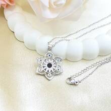 Collana con pendente floreale in zirconia cubica regolabile e colorato, per un uso quotidiano, ipoallergenica, articolo di moda, idea regalo per il compleanno delle donne