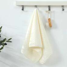 4pcs - Keep At Home Towel And Bath Towel Set - Coral Fleece Material - High-Quality Texture - Soft And Comfortable To The Skin - Strong Water Absorption And Excellent Drying Effect For Beauty Salon Home Bathroom