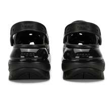 Crocs Sandalias deportivas hombre/mujer de suela gruesa y duradera, cómodas sandalias tipo slip-on para interior y exterior, modelo 207988-001