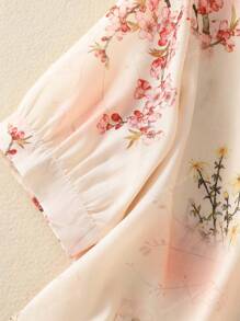 Women's Short Sleeve Button-Front Shirt With All-Over Leaf Print Lapel Casual Top For Dating, Travel, Birthday Parties, Spring, Summer & Fall Holiday Evening Outfits