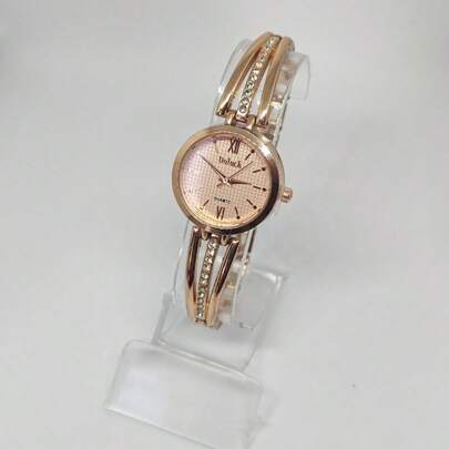 Relógio Rosé De Quartzo Feminino Elegante-Mostrador Romano E Pulseira De Aço Com Destaque De Diamante