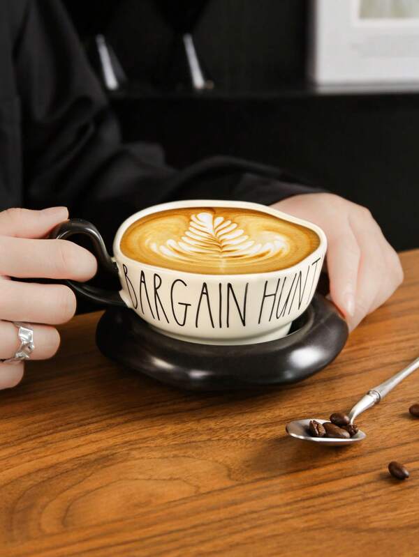 1 pieza Taza de café de cerámica con asa alta y platillo, estilizada, de color negro/marrón, 2 colores disponibles, adecuada para oficina/hogar/café, taza de café, taza de desayuno, regalos personalizados, regalos para mujeres, regalos para mamá, regalos de cumpleaños