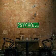 1 Stück Vintage "Psycho Path" Metallschild 15.7"X3.9", mit abgenutzter grüner Oberfläche, vorgebohrten Löchern und abgerundeten Ecken, geeignet für Zuhause, Küche oder Außenbereich, Heimdekoration | Retro Stil | Einfache Installation Schild, Vintage Heimdekoration, Lochdesign sortiert