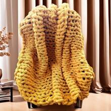 1Pc Chunky Knit Throw Blanket Measuring 40*52Inch, Made With Thumb Yarn Suitable For Arm Knitting, Knit Throw Is Perfect For Livingroom Decor Or Bohemian Styling. It Features A Thick Yarn Knit Blanket Suitable For Sofas Or Beds (Multicolor)