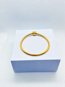 1 pièce Tout nouveau bracelet base carré élégant simple de 2025 pour femmes avec fermoir à mors de serpent, avec perles de charme en forme de cœur. DIY pour un port quotidien, convient pour un pendentif de charme, cadeau d'amour parfait, cadeau de fête, cadeau d'anniversaire