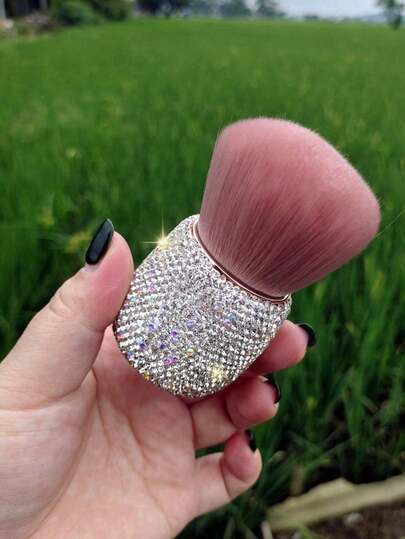 1支装奢华便携式水钻散粉刷 – 柔软刷毛，适用于散粉/粉饼，易于清洁，方便旅行携带，是日常/工作/旅行妆容的理想之选，2025时尚美妆礼品（水钻镶嵌手柄），赠品