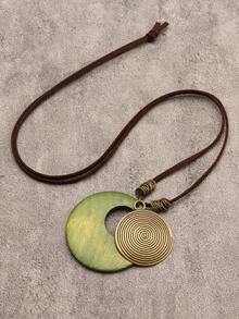 1 件复古木质吊坠项链，1 件简约复古圆形木质吊坠长项链，艺术风格毛衣链多功能配饰，适合作为送给长辈和母亲的新年礼物