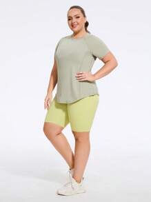 Catch Halo 4-Way Stretch Plus Size Sport Tee For Women - Crew Neck & Short Sleeve Workout Top | Slimming Figure Contour Gym Wear Women Curve | Double-Layer Quick-Dry Fabric Breathable Sweat-Wicking Plus Size Gym Wear | Atheleisure Basic Sport Top For Gym, Yoga, Running, Cycling
