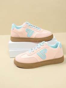 Nuevos zapatos casuales versátiles, transpirables y cómodos con cordones, zapatillas de goma de suela baja para mujer, temporada primavera verano otoño 2025