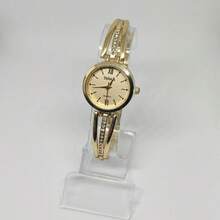Elegant Women's Gold Quartz Watch-Roman Dial And Diamond Accented Steel Bracelet - Vàng - Xem 6
