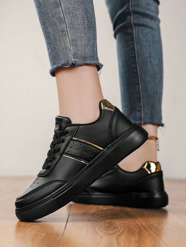 Nouvelles baskets décontractées pour femmes, chaussures de sport, petites chaussures blanches grande taille