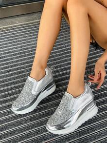 女士一脚蹬休闲鞋 2025 秋季新款，软底，水钻坡跟，厚底，百搭白色运动鞋， - 銀色 - 查看 1