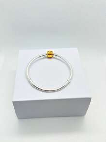 1 pièce Tout nouveau bracelet base carré élégant simple de 2025 pour femmes avec fermoir à mors de serpent, avec perles de charme en forme de cœur. DIY pour un port quotidien, convient pour un pendentif de charme, cadeau d'amour parfait, cadeau de fête, cadeau d'anniversaire